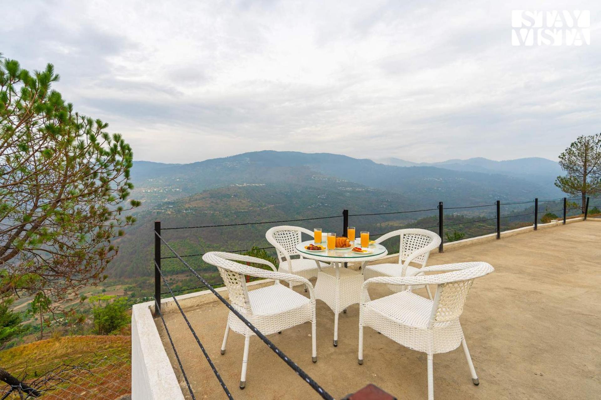 Stayvista At Luna Nova With Outdoor Pool - Ranikhet Dış mekan fotoğraf