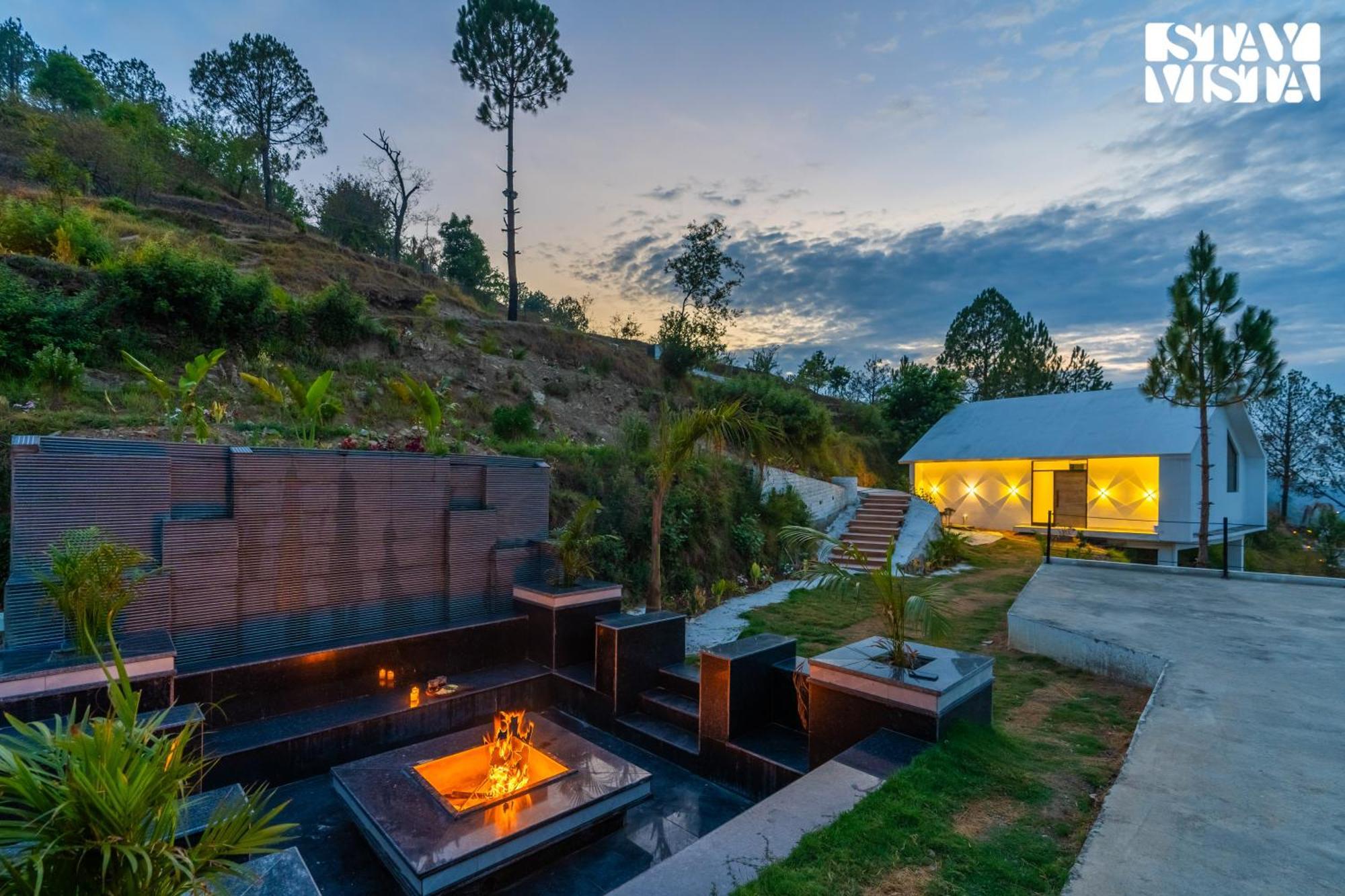 Stayvista At Luna Nova With Outdoor Pool - Ranikhet Dış mekan fotoğraf