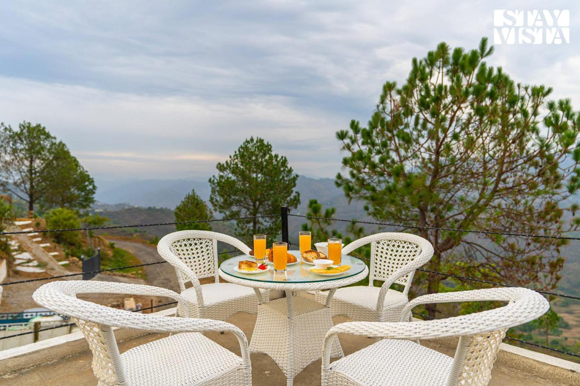 Stayvista At Luna Nova With Outdoor Pool - Ranikhet Dış mekan fotoğraf