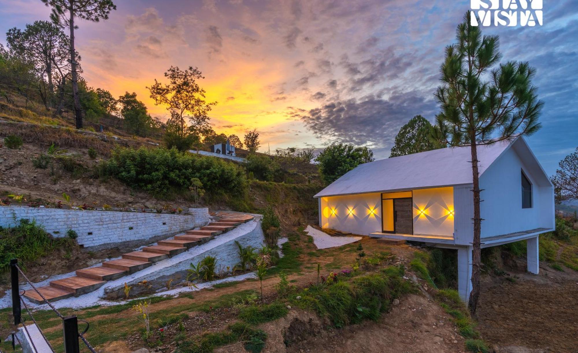 Stayvista At Luna Nova With Outdoor Pool - Ranikhet Dış mekan fotoğraf